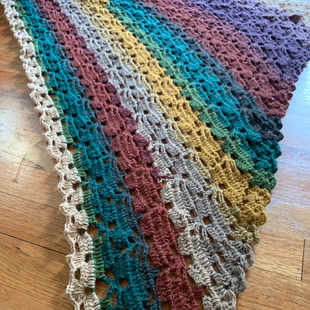 Crochet shawl - Picture 2 of 5